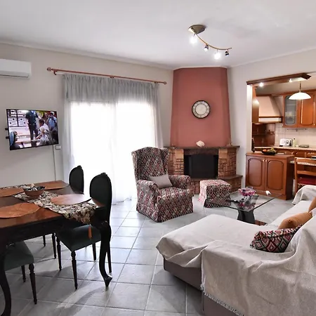 Elia Apartment