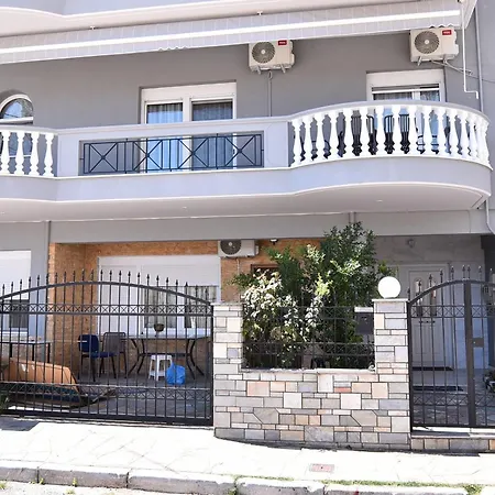 Elia Apartment